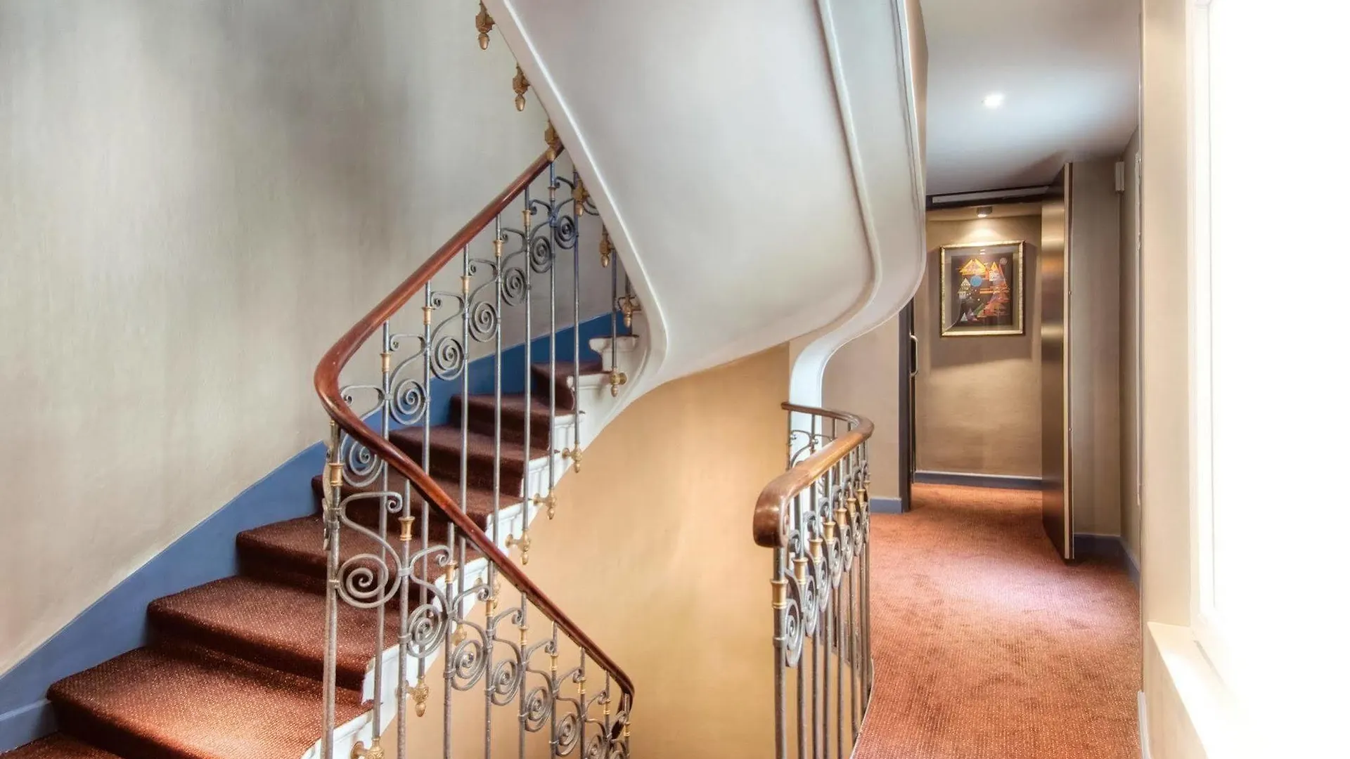 ***  Hotel Opera D'Antin Paris France
