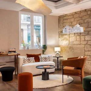 Chavanel Hotel