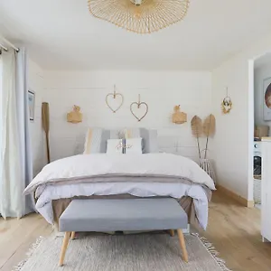 https://chambre-dans-cabane-vue-sur-la-riviere-avec-pdj.inbrittany.com